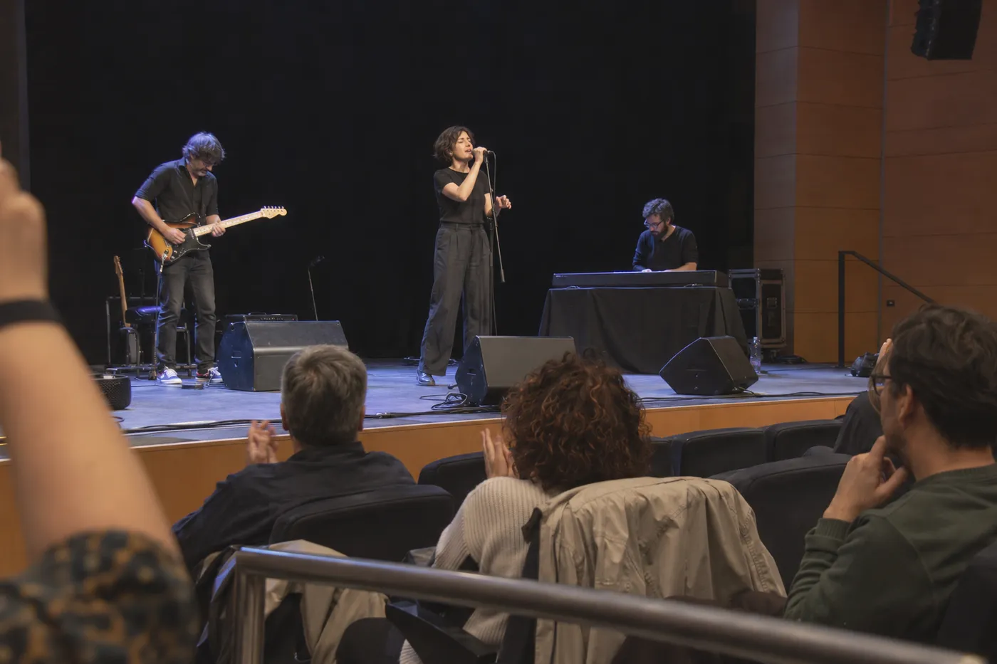 Robin Torres - Hija De La Luna - Homenaje a Mecano en Valencia