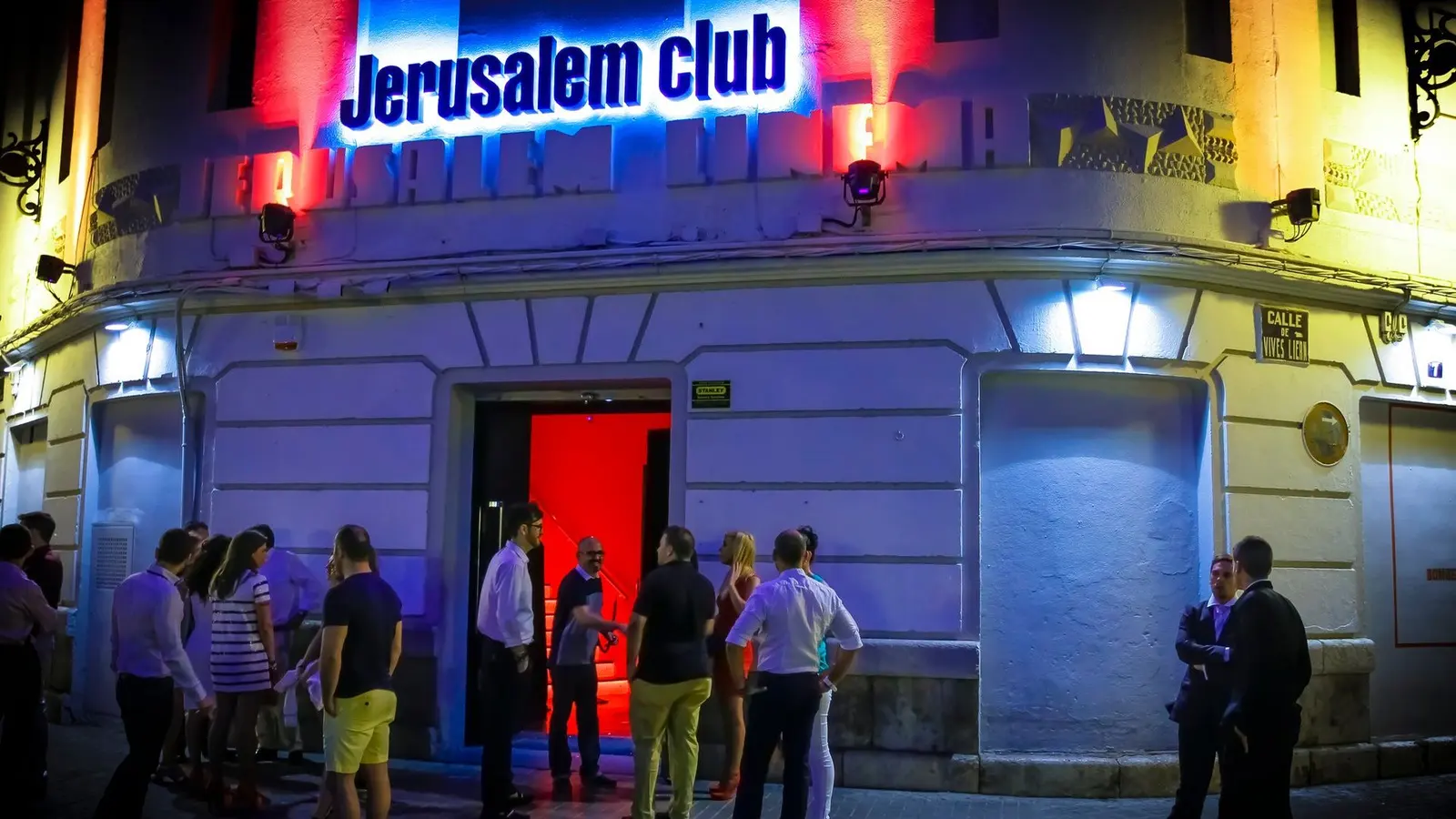 16º Aniversario de Redacción Atómica: Mimosas + Negocios Bikini + Laiaya en Sala Jerusalem