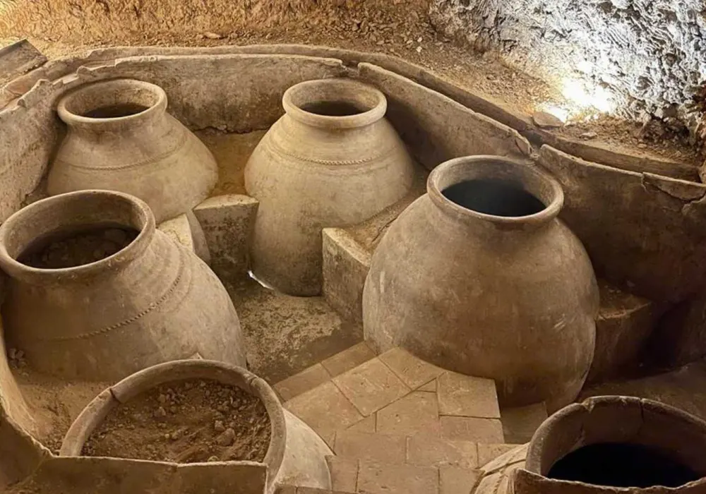 Tour por las bodegas subterráneas de Utiel