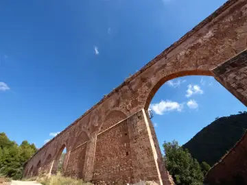 Aqueducte gòtic de Porta Coeli