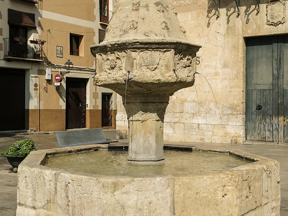 Plaça de la Trinitat i Font de la Trinitat