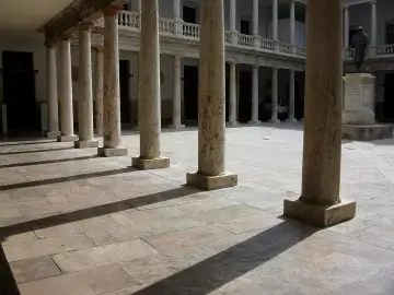 Claustre de La Nau